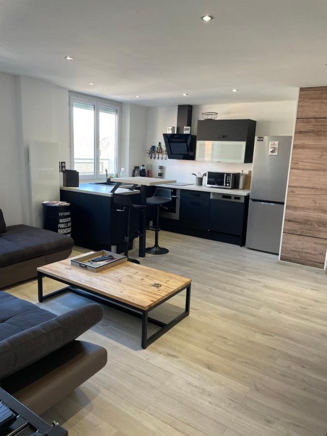 Appartement De Adrien Garage Prive Charleville-Mézières Exteriér fotografie